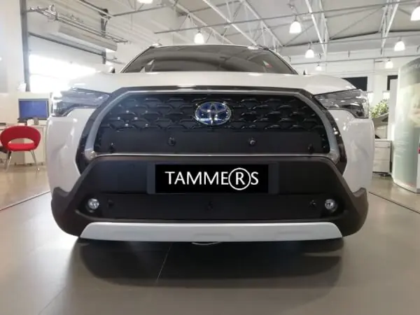 Sertifioitu Maskisuoja Toyota Corolla Cross (2023➟), Tammer-Suoja 🙂