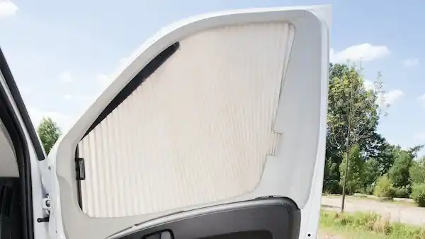 Sivuikkunan pimennysverho Fiat Ducato, oikea (2011-2019), Remis đ Asiakkaiden Suosikki