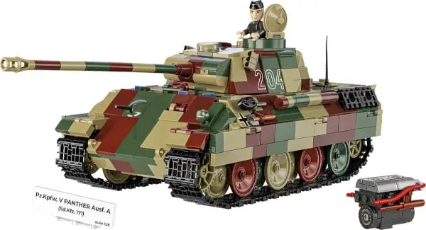 Koottava PzKpfw V Panther Ausf. A -taistelupanssarivaunu, 1152 osaa, Cobi 🙂 Erikoistarjous