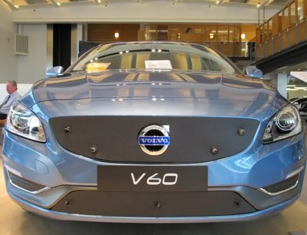 Maskisuoja Volvo V60, ei CWAB (2014-2018), Tammer-Suoja đ Tehdashinta