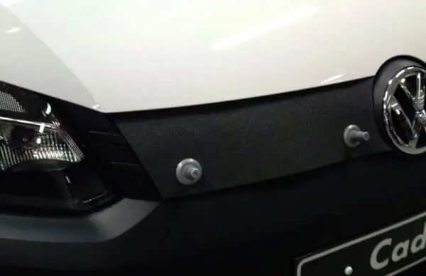 Maskisuoja Volkswagen Caddy (2011-7/2015), Tammer-Suoja đ ĂlĂ€ Missaa