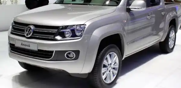 Osta Tänään Maskisuoja Volkswagen Amarok (2011-2016), Tammer-Suoja 🙂