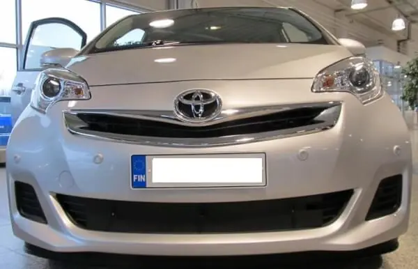 Maskisuoja Toyota Verso S (2014➟), Tammer-Suoja 🙂 Turvallinen Maksu