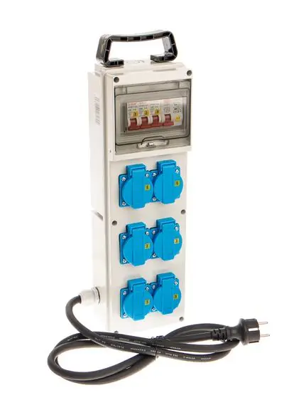 Viimeinen Mahdollisuus Sähkökeskus schuko-pistokkeilla 6 x 16 A / 230 V 🙂