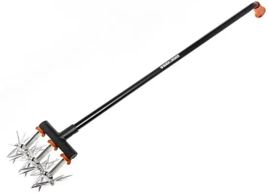 Halpa Hinta Nurmikon ilmaaja, Black & Decker đ