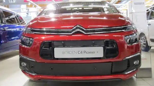 Uusi Malli Maskisuoja Citroen C4 Picasso/Grand Picasso (2017➟), Tammer-Suoja 🙂