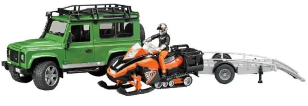 Alennettu Hinta Lelu Landrover Defender sekä moottorikelkka, Bruder 🙂