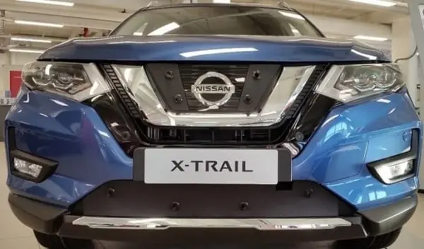 Pakollinen (Must-Have) Maskisuoja Nissan X-Trail (2018➟), Tammer-Suoja 🙂