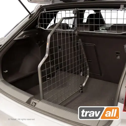 Tilanjakaja autoon - Volkswagen T-Roc matala lattia (2017➟), Travall 🙂 Paras Hinta