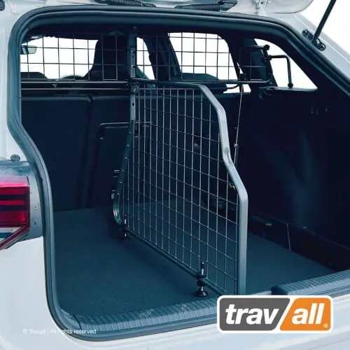 Tilanjakaja autoon - Volkswagen Golf Estate (2020➟), Travall 🙂 Sertifioitu